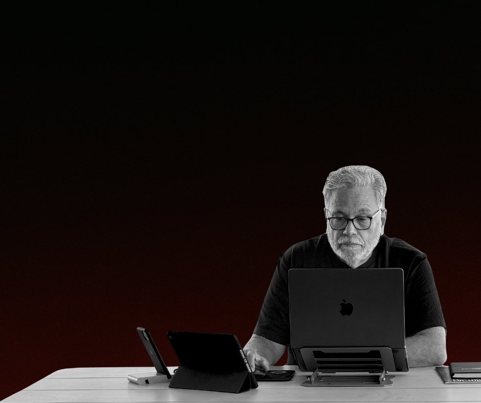 Germán A. DeLaRosa -Autor